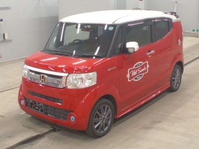 HONDA N-BOX SLASH