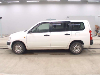 TOYOTA SUCCEED VAN
