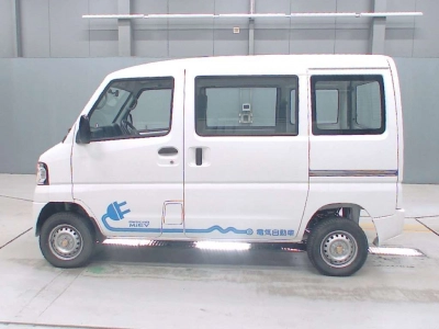 MITSUBISHI MINICAB MIEV
