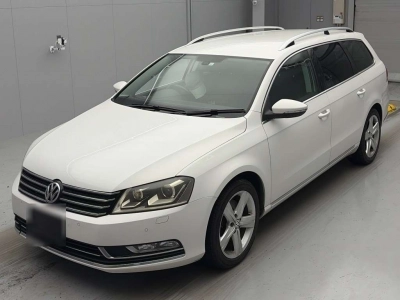 VOLKSWAGEN PASSAT VARIANT