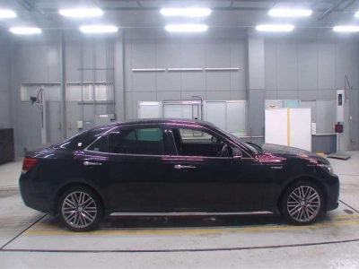 TOYOTA CROWN MAJESTA