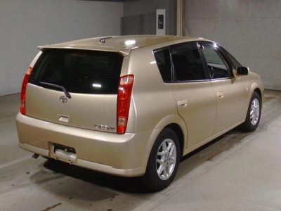TOYOTA OPA