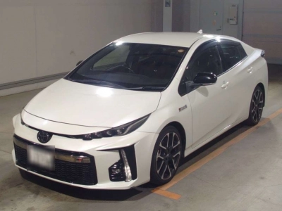 TOYOTA PRIUS PHV