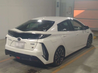 TOYOTA PRIUS PHV