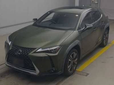 LEXUS UX