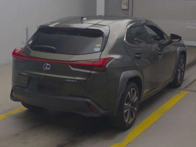 LEXUS UX