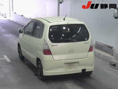 SUZUKI MRWAGON