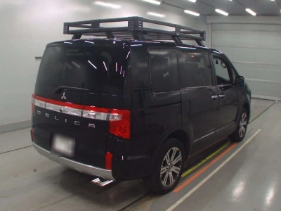 MITSUBISHI DELICA D:5