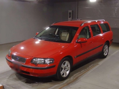 VOLVO V70