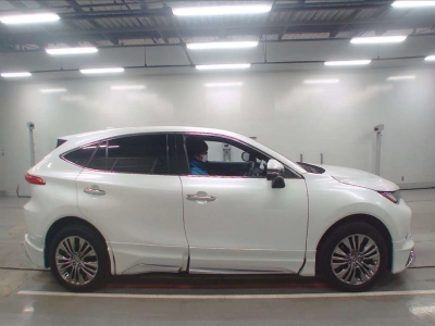 TOYOTA HARRIER HYBRID