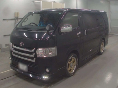 TOYOTA REGIUS VAN
