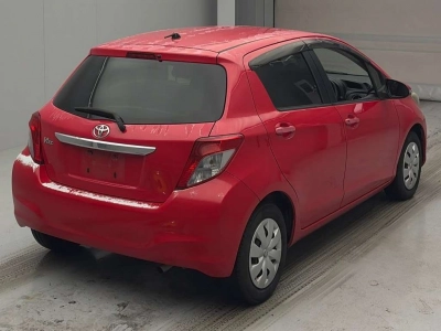 TOYOTA VITZ