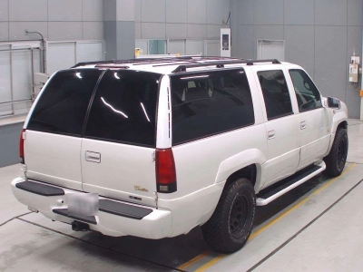 CHEVROLET SUBURBAN