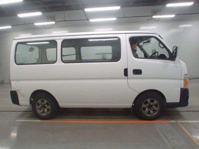 NISSAN CARAVAN