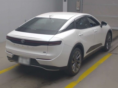 TOYOTA CROWN CROSSOVER