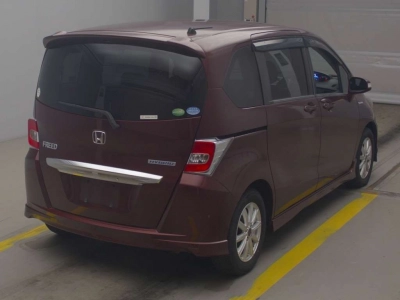 HONDA FREED HYBRID