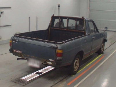 NISSAN SUNNY TRUCK