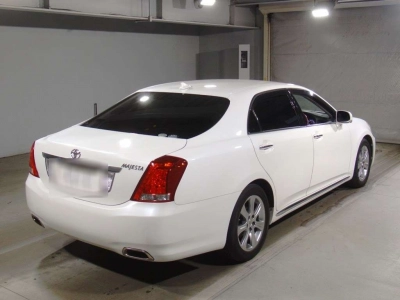 TOYOTA CROWN MAJESTA