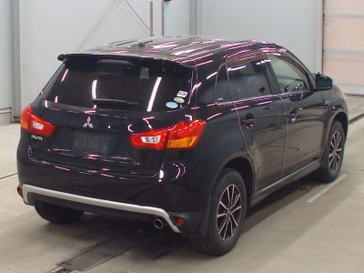 MITSUBISHI RVR