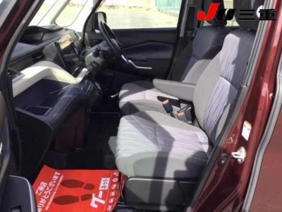 MITSUBISHI DELICA D:2