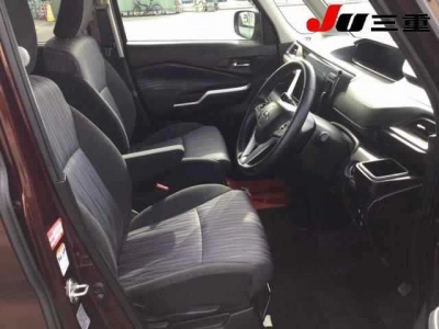 MITSUBISHI DELICA D:2