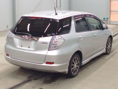 HONDA FIT SHUTTLE HYBRID
