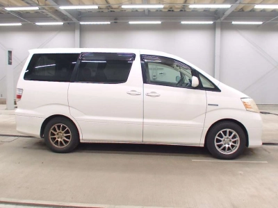 TOYOTA ALPHARD HYBRID