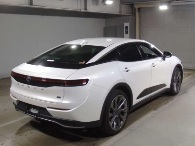 TOYOTA CROWN CROSSOVER