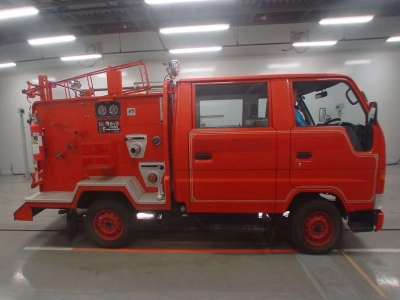 TOYOTA HIACE TRUCK