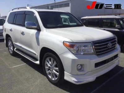 TOYOTA LAND CRUISER