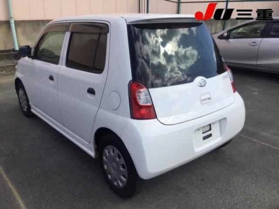 DAIHATSU ESSE