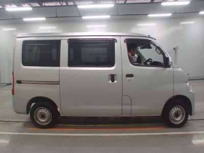 TOYOTA TOWN ACE VAN
