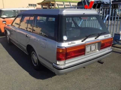 TOYOTA CROWN STATION WAGON