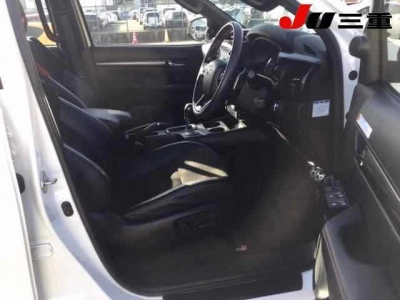 TOYOTA HILUX PICK UP