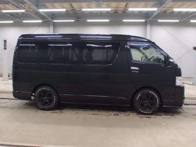 TOYOTA HIACE WAGON