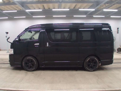 TOYOTA HIACE WAGON