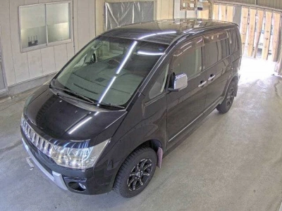 MITSUBISHI DELICA D:5