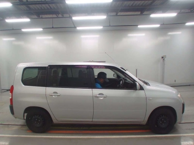 TOYOTA SUCCEED WAGON