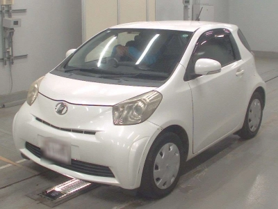 TOYOTA IQ