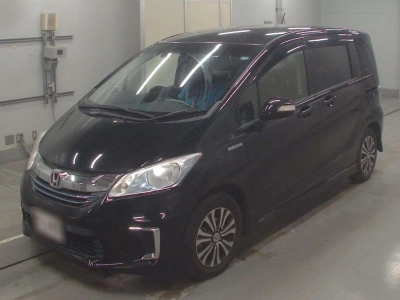 HONDA FREED HYBRID