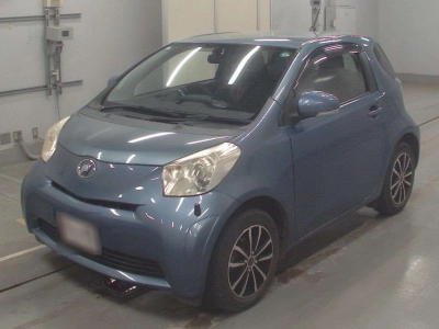 TOYOTA IQ