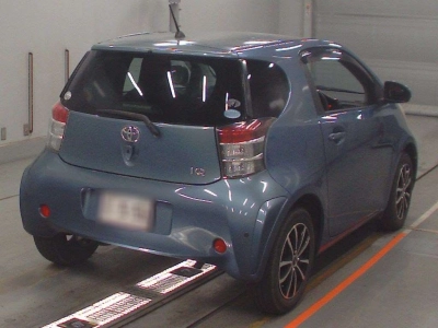 TOYOTA IQ