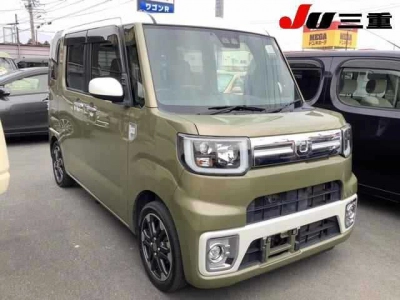 DAIHATSU WAKE