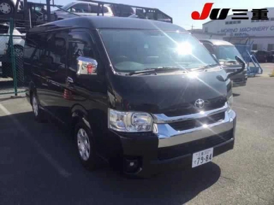 TOYOTA HIACE WAGON