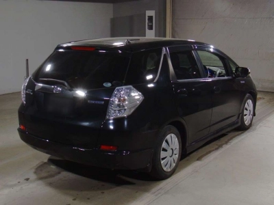HONDA FIT SHUTTLE HYBRID