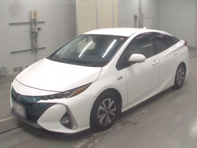 TOYOTA PRIUS PHV