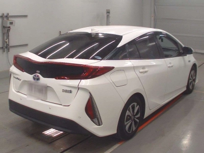 TOYOTA PRIUS PHV