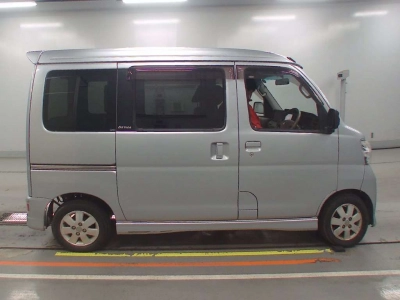 DAIHATSU ATRAI WAGON