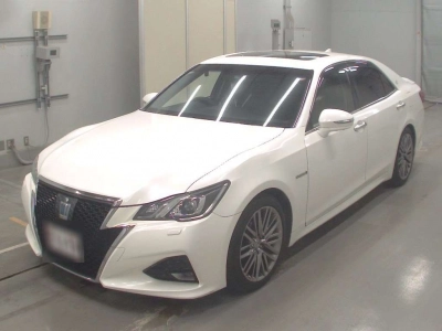 TOYOTA CROWN HYBRID