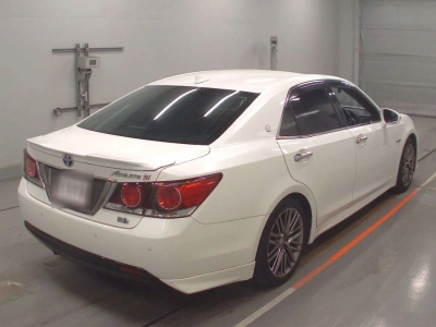 TOYOTA CROWN HYBRID